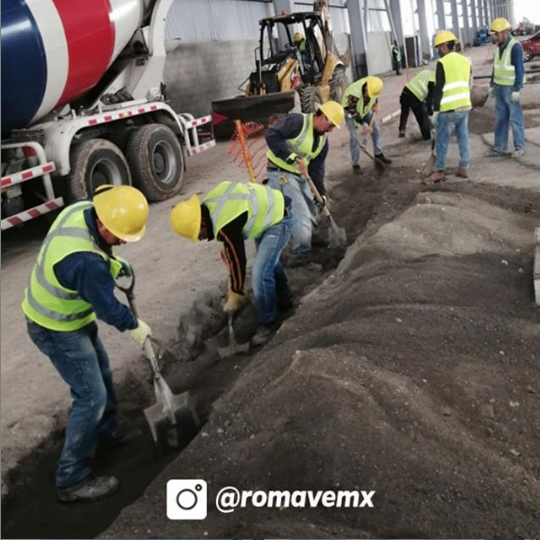 GrupoROMAVE's tweet photo. Obra civil para la construcción de líneas mecánicas en la nueva planta de @trupermx , este trabajo se realiza en el área de palas.
#truper es el mayor productor de palas en el mundo y esta planta se encuentra en #jilotepec en el Estado de México.
https://t.co/OKjxW68EEJ https://t.co/rZEXEqn9TE