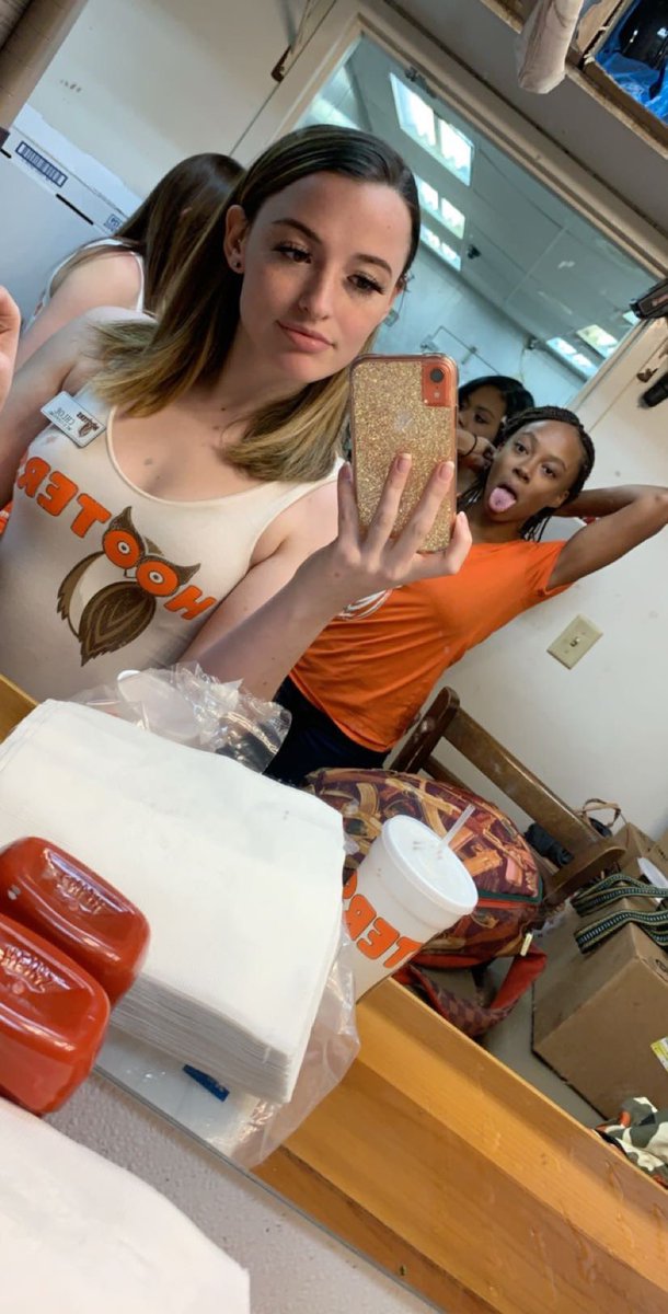 I live at work basically 🥰🧡 #hooterstv #hootersgirl