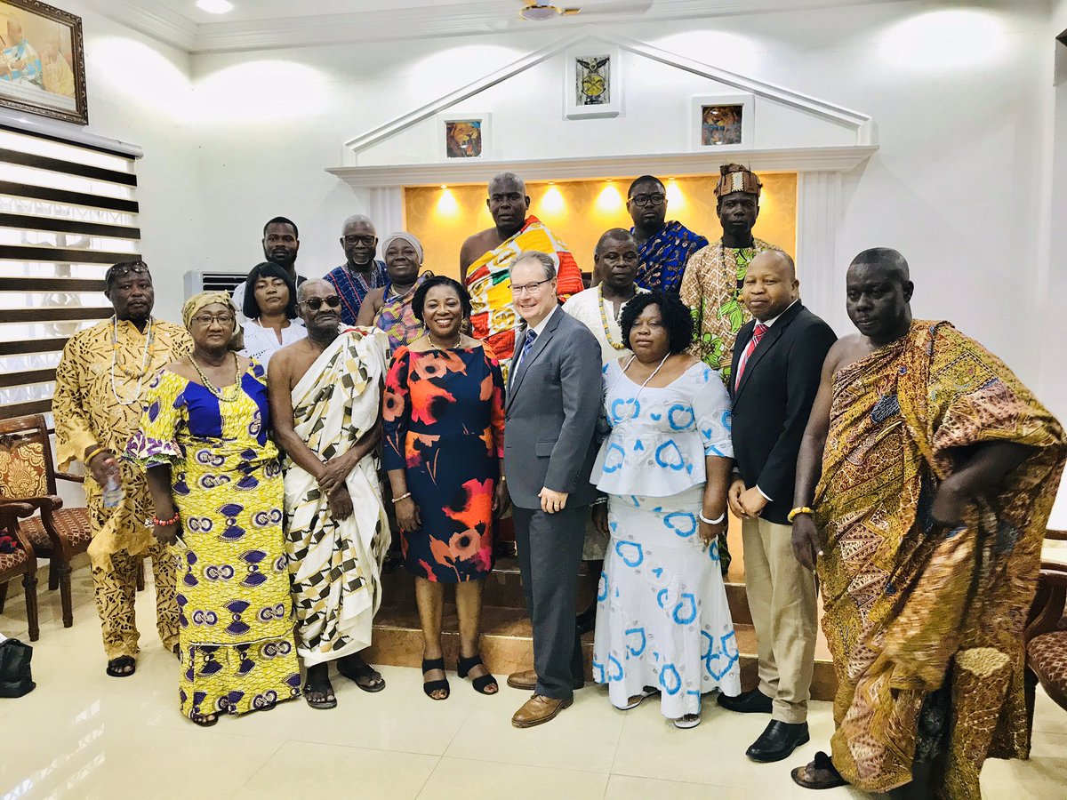 theosustool's tweet photo. Sean E.R. Donnelly, Public Affairs Director, Author, Member Of The Church Of Jesus Christ Of Latter Day Saints Utah USA , Pay A courtesy call To His Majesty DF Nii Okwei Kinka Dowuona VI. Osu Mantse ,#churchofjesuschristoflatterdaysaints #ldsmemes #latterdaysaint #ldsconf #utah https://t.co/pHb8GwbuYr