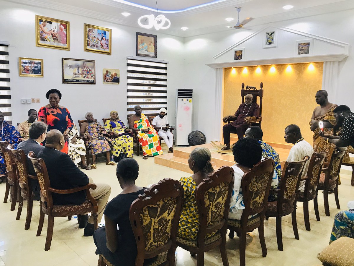 theosustool's tweet photo. Sean E.R. Donnelly, Public Affairs Director, Author, Member Of The Church Of Jesus Christ Of Latter Day Saints Utah USA , Pay A courtesy call To His Majesty DF Nii Okwei Kinka Dowuona VI. Osu Mantse ,#churchofjesuschristoflatterdaysaints #ldsmemes #latterdaysaint #ldsconf #utah https://t.co/pHb8GwbuYr