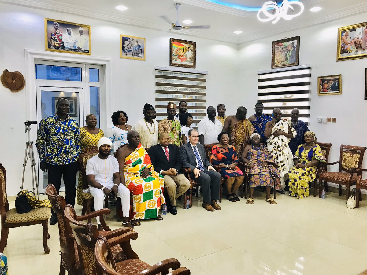 theosustool's tweet photo. Sean E.R. Donnelly, Public Affairs Director, Author, Member Of The Church Of Jesus Christ Of Latter Day Saints Utah USA , Pay A courtesy call To His Majesty DF Nii Okwei Kinka Dowuona VI. Osu Mantse ,#churchofjesuschristoflatterdaysaints #ldsmemes #latterdaysaint #ldsconf #utah https://t.co/pHb8GwbuYr