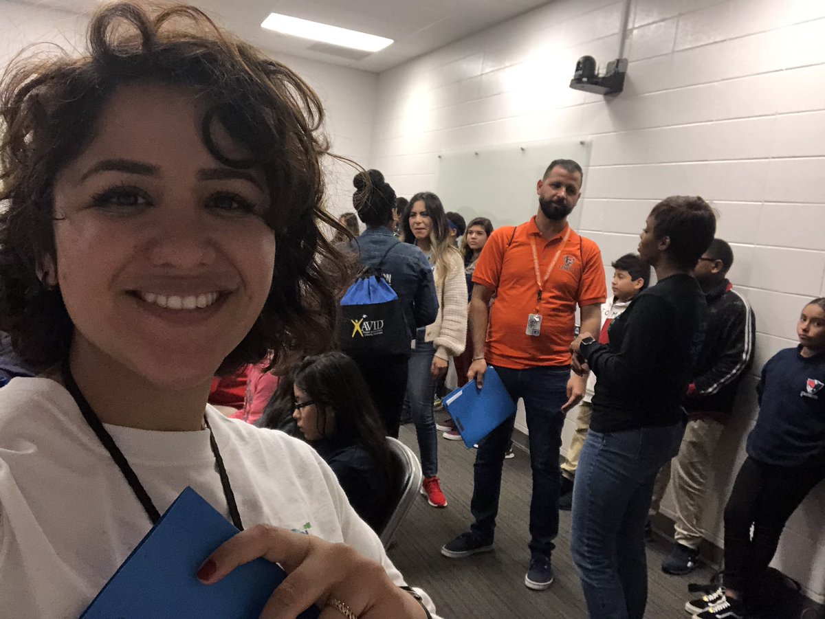 laurairenesosa's tweet image. How cool is that our schools collaborate to bring @HISD_ProjectEx students together?🥰🤩 love my team &amp;amp; all our pockets of sunshine. 🤩 thank you @KaylaJ2111 &amp;amp; @HoustonDynamo for coordinating this! #ProjectExplore #HISDEmpowers #TeamHISD