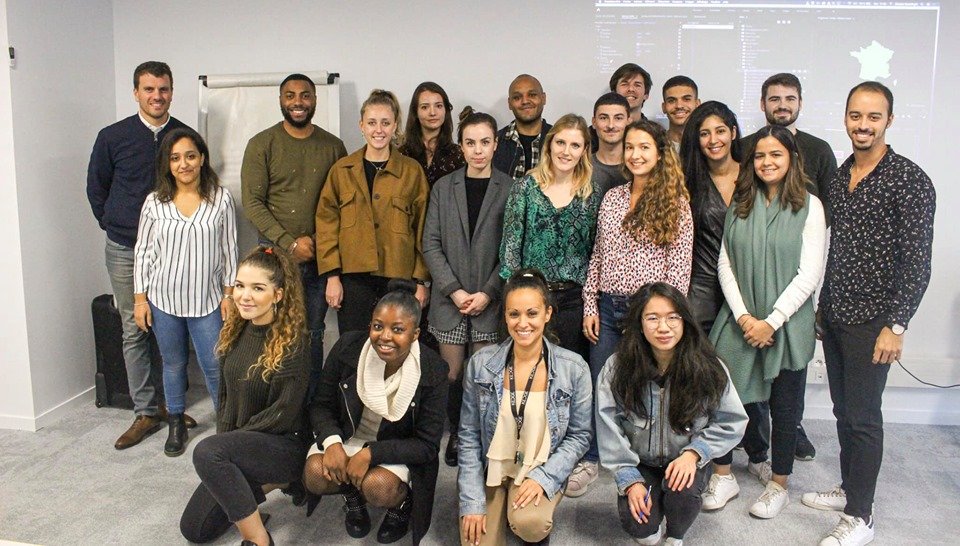 Merci à <a href="/NButtafoghi/">Nicolas Buttafoghi</a> pour son expertise de création de contenu ! #Photoshop &amp; #AdobePremier n'ont plus aucun secret pour nous ! Le dernier jour, celui du visionnage de nos films a été un moment riche &amp; intense imprégné de #collectiveintelligence ! #Discover #Decode #Do #Kedgebs