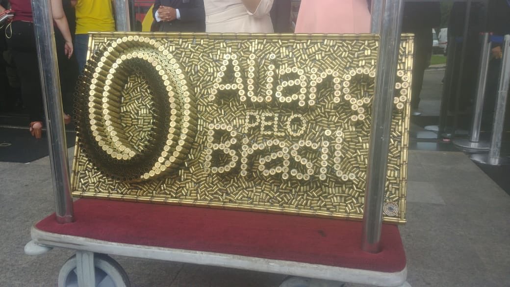 Matheuzinholat's tweet photo. O partido novo do Bolsonaro, Aliança pelo Brasil, começou assim: logo feita com balas https://t.co/kgkkeD6bfA