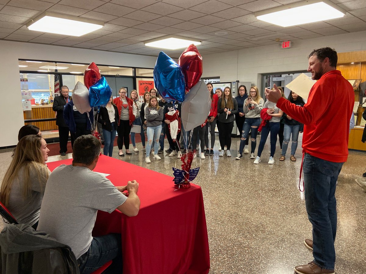 CLSD_Huskies's tweet photo. Congrats to @CHS_Huskies senior Taylor Soltis on signing her Letter of Intent this morning to play Volleyball at DIII @MariettaCo next year! #HUSKIEPRIDE! @cardinalvball https://t.co/QJQggvimrp
