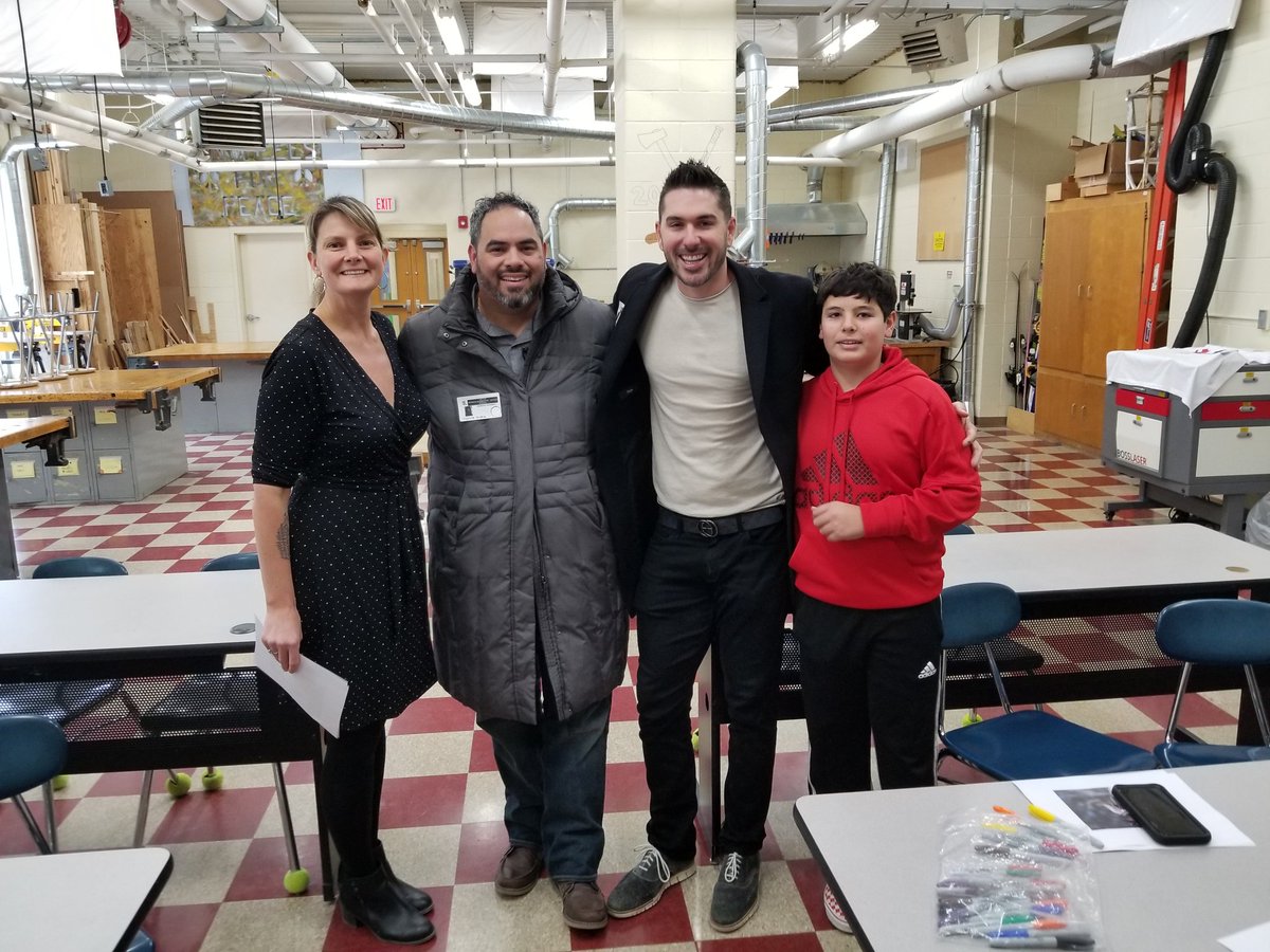 TrishaWickwire's tweet photo. Wow! Huge thanks to Matt Joyce and Eddie Gonzalez. It's not very often a MLB player and pro league CEO crash your lunch period to connect with kids! #surgeprobaseball #empireleague #beboldslms https://t.co/HHMm2Z18fU