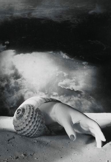 Opening of the week:
‘Dora Maar’ at <a href="/Tate/">Tate</a>.
During the 1930s, Dora Maar’s provocative photomontages became celebrated icons of surrealism. Her relationship with Pablo Picasso had a profound effect on both their careers.
#theartpartners #artaround #doramaar #tatemodern