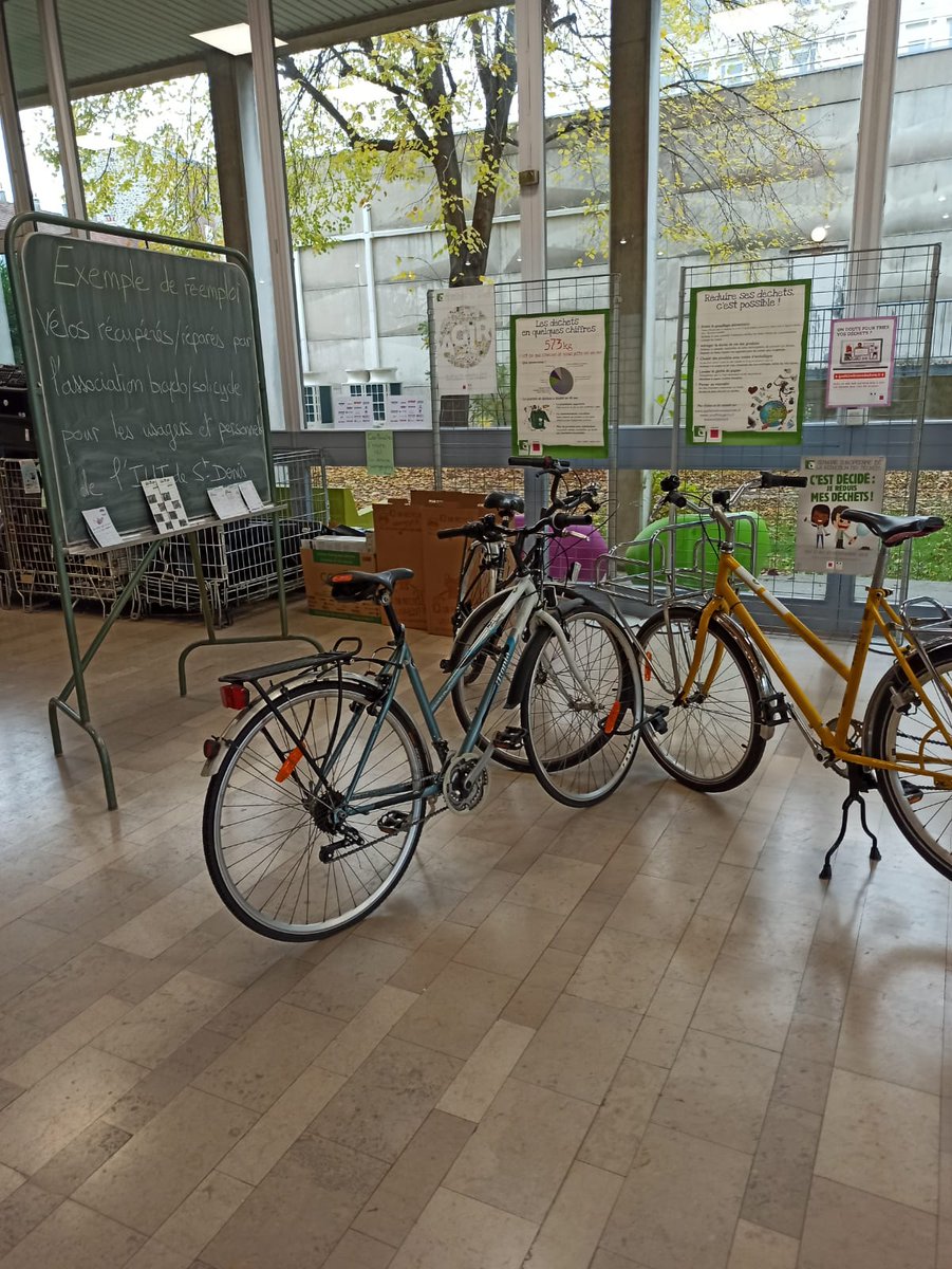 univ_spn's tweet photo. #Événement 
Sur le campus Saint-Denis de #UP13, on fait du neuf avec du vieux  ! La commission développement durable et le département GIM de @iutsaintdenis
proposent depuis lundi et jusqu'à vendredi des actions autour de la réduction des #déchets et du #recyclage @FdiParis https://t.co/UBheljjuDf