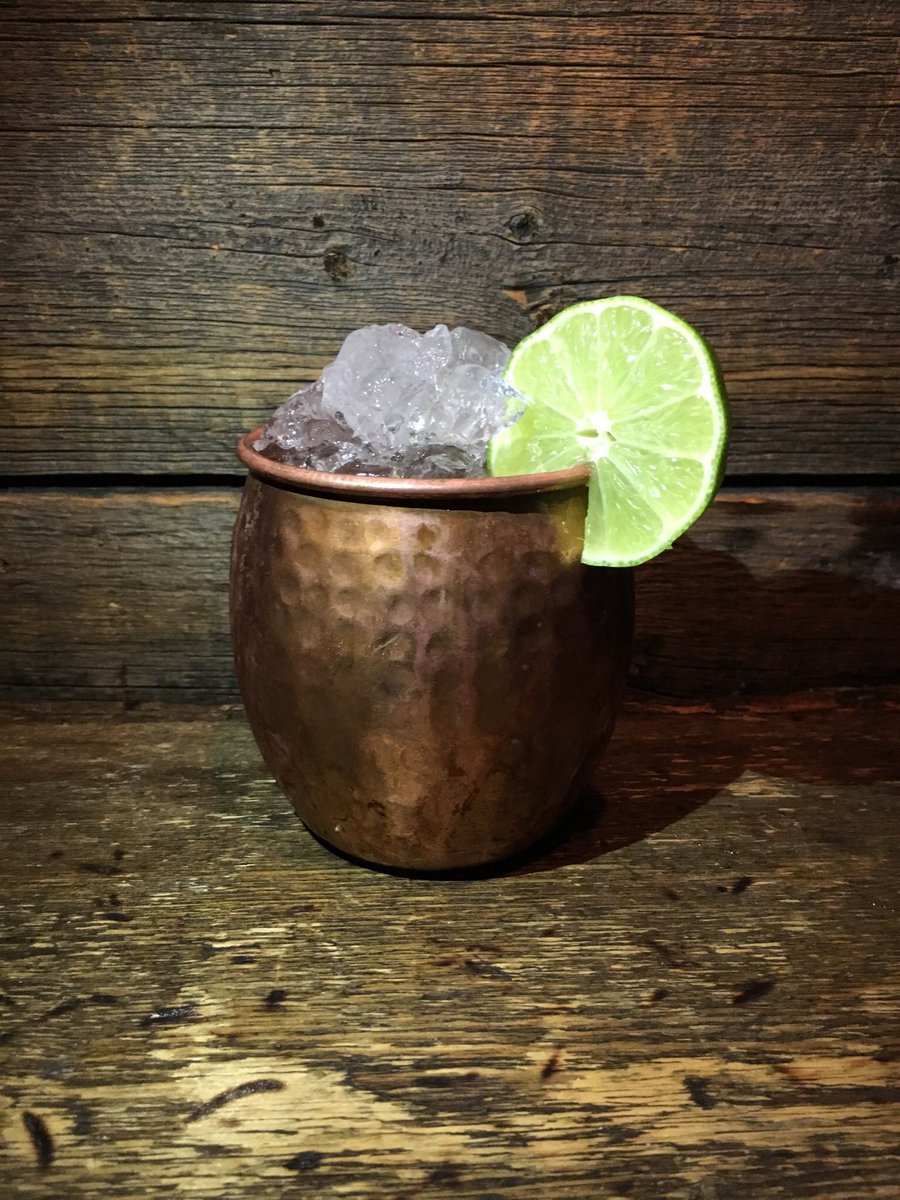 Thursdays HandCraft Kitchen & Cocktails feature $10 Mules made w/HandCraft’s house-made ginger beer. Happy Hour specials From 4-7pm,  Mules available until 2am. 
#moscowmule #cocktails #craftcocktails #murrayhill #nyc #nycbars #nycdrinks #happyhour #thirstythursday #3rcommnyc