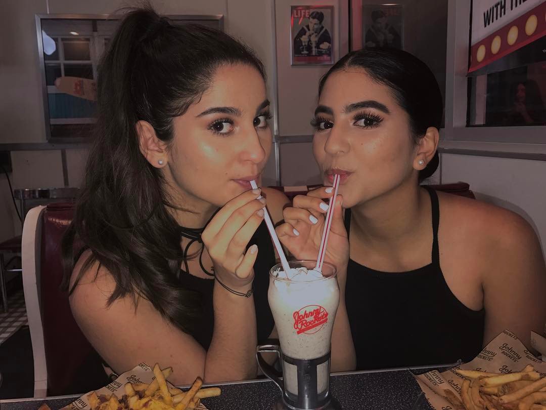 Milkshakes and fries are always better with a friend. <a href="/JohnnyRockets/">Johnny Rockets</a> #SunsetPlace