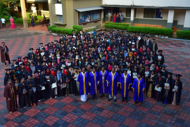 d_mampad's tweet photo. Convocation Ceremony at MES MAMPAD COLLEGE https://t.co/Gg12xwmxLq