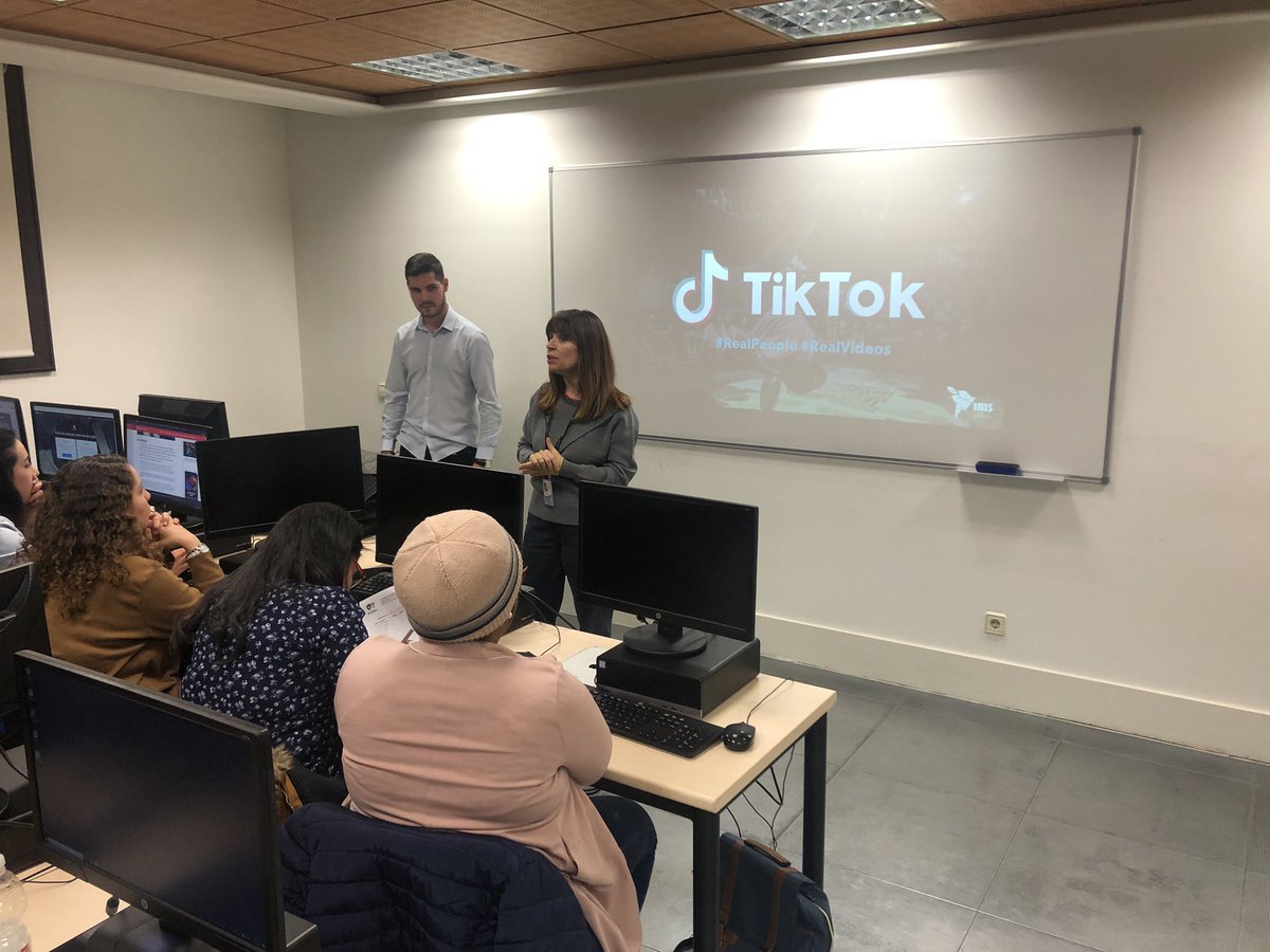 Los responsables de la comercialización en <a href="/tiktok_us/">TikTok US</a> en España explican a los alumnos de <a href="/universidadcjc/">UCJC</a> <a href="/MasterMktDig/">MasterMktDig</a> el éxito de esta red social en nuestro país. Gracias @IMSCorp
@emmi_gc
@cristianah8 👏🏻👏🏻👏🏻#marketingdigital