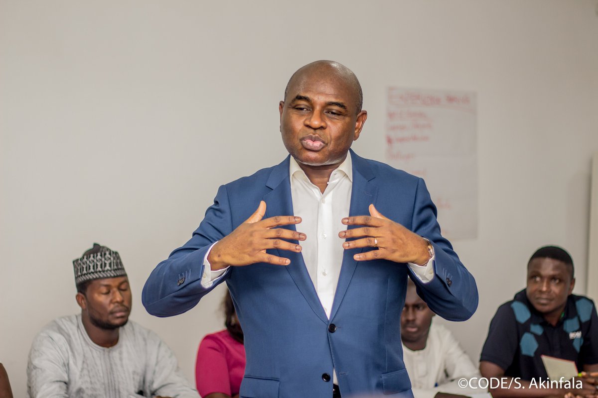 4lowthemoney's tweet photo. @HamzyCODE The insightful day came to a rousing close with the visit of former presidential candidate, Political economist, lawyer, &amp; former United Nations official, Prof Kingsley Moghalu @MoghaluKingsley who blew the participants away with his intellect, foresight, and passion for Nigeria. https://t.co/OxwQnTF5fc
