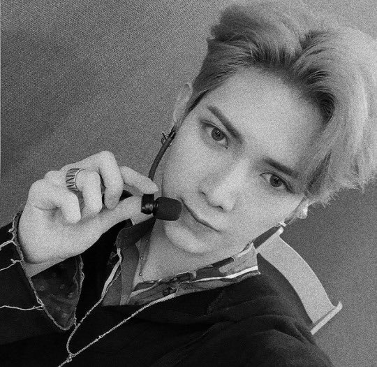 lovelywbin's tweet photo. Whatβs a king without his Queen ππ
#AtinySelcaDay #jusplaying https://t.co/SzgFrVJniN