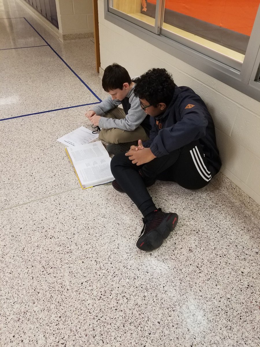 YSMSReading's tweet photo. YSMS 8th graders take on a coaching role with 6th grade ELA students.  Way to step up 8th graders. #ysmsgotpride https://t.co/0UV0eg36rn