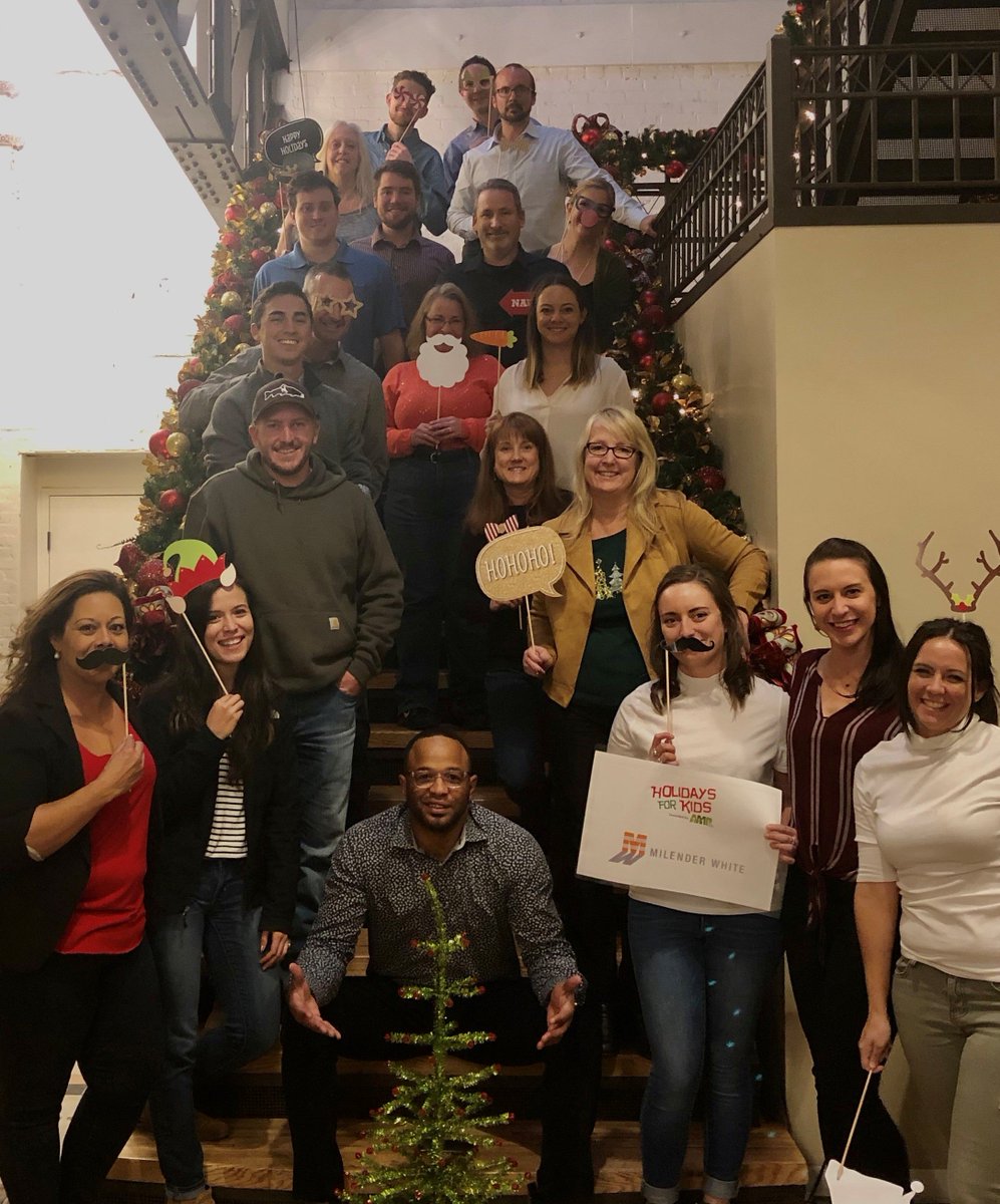 MilenderWhite's tweet photo. Earlier this week, MW spent the afternoon helping @AmptheCause w/ its Holiday for Kids event that supports 1,900 students at local Title 1 schools. We wrapped 572 @BlumeDolls 😳👊 https://t.co/ZJcyE0T28w