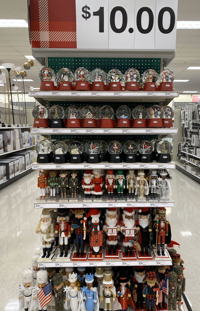 VM 🤷🏻‍♂️ look at that GM 😉😉😉 #outsAREweird #T2498twittertour #WWABD #d167levelup