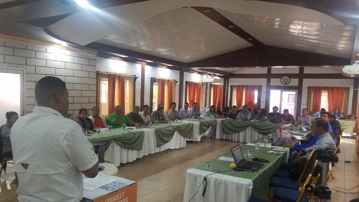 sernaHN's tweet photo. #MiAmbiente+, a través del #ProyectoAdaptarC+ (@adaptationfund-@PNUDHN) con la Dirección Ejecutiva de Plan de Nación y @sgjd_honduras realiza taller de planificación municipal en San Antonio de Oriente, FM, participan 13 municipios del CBC y la Mesa de Cambio Climático Región 12 https://t.co/zRfnkNhu7q