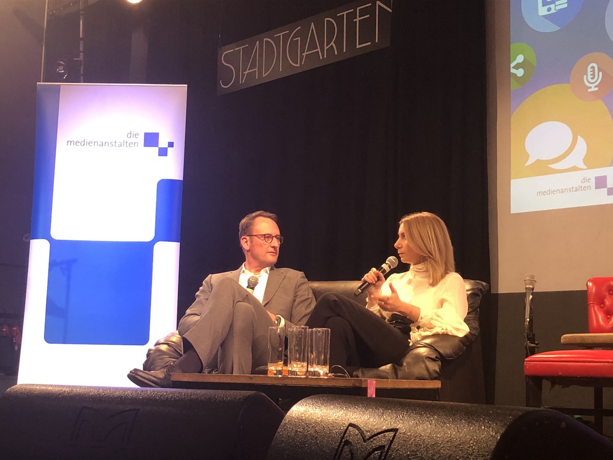 <a href="/ak_schmitz/">Ann-Katrin Schmitz</a> wünscht sich mehr Kritik zu Produkten bei Instagram &amp; Co. Im Gespräch mit Dr. Tobias Schmid <a href="/LFMNRW/">Landesanstalt für Medien NRW</a> berichtet sie von Fällen, in denen Influencer sich kritisch äußerten, die Kooperation dann aber abgesagt wurde #watchdog19