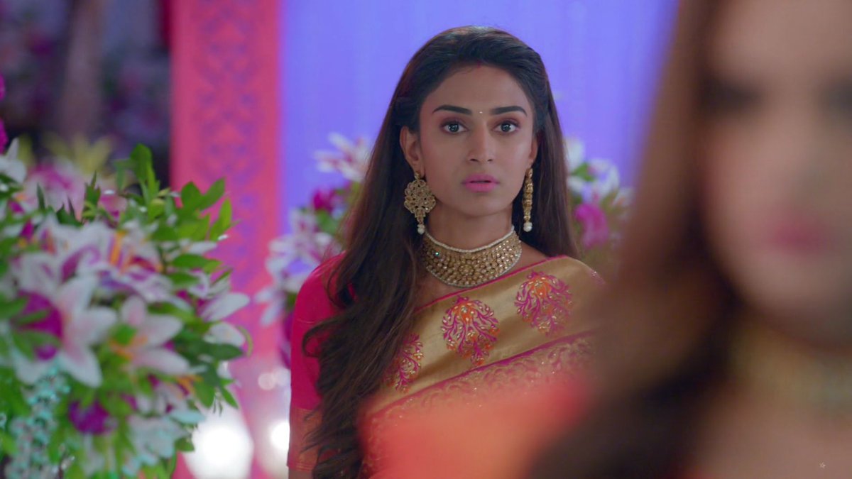 Bala04737302's tweet photo. #ejf #erica #EricaFernandes #ericaisprerna #prernasharma #prerna #prerag #anupre #parica #kasautiizindagiikay2 https://t.co/U0Jzbqg8lq