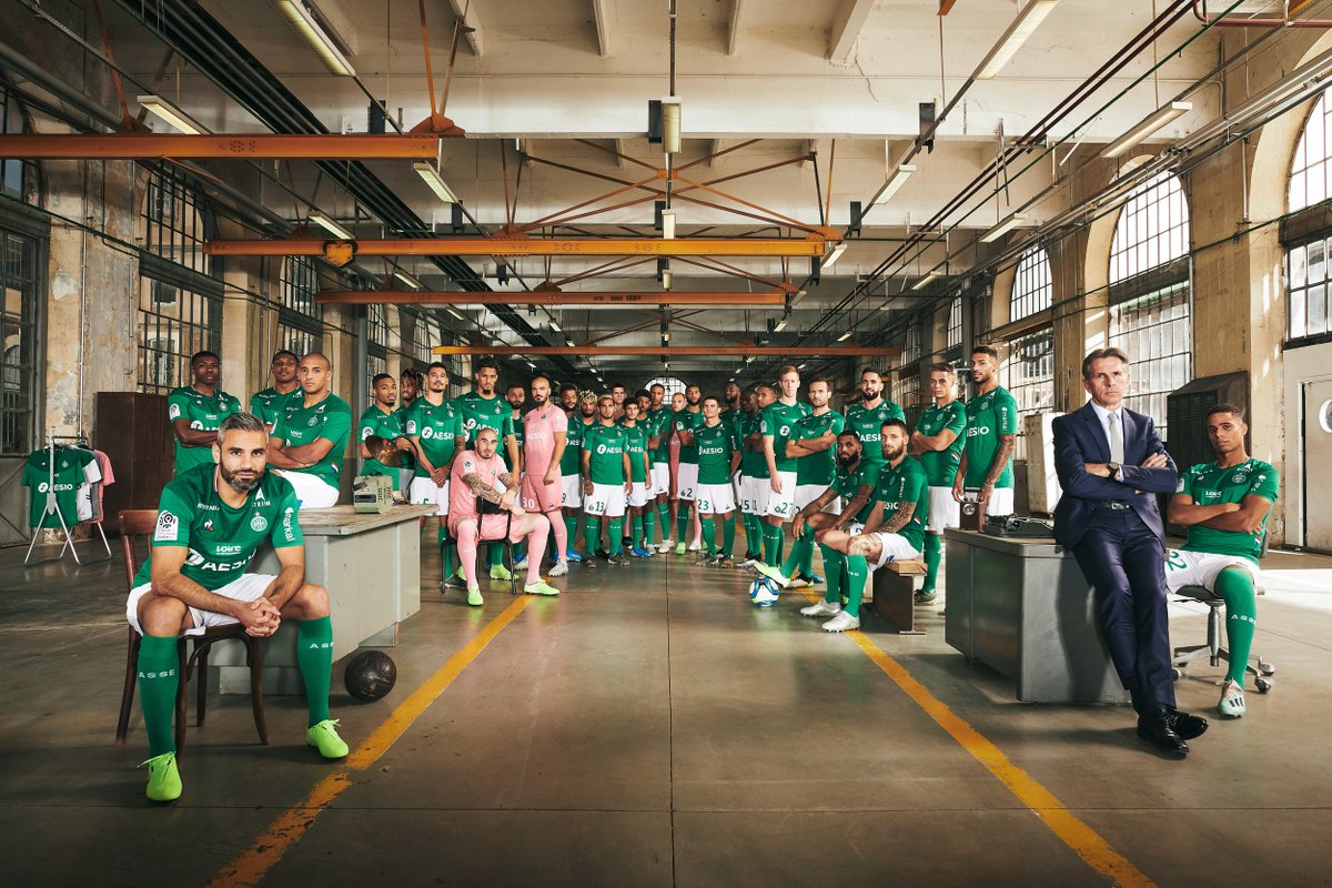 ASSEofficiel's tweet photo. 📸 L’#ASSE au cœur de la Cité 💚

🤜🤛 #TeamASSE 2019-2020

👉 https://t.co/M0goASzfCs https://t.co/OnpLgWfimK