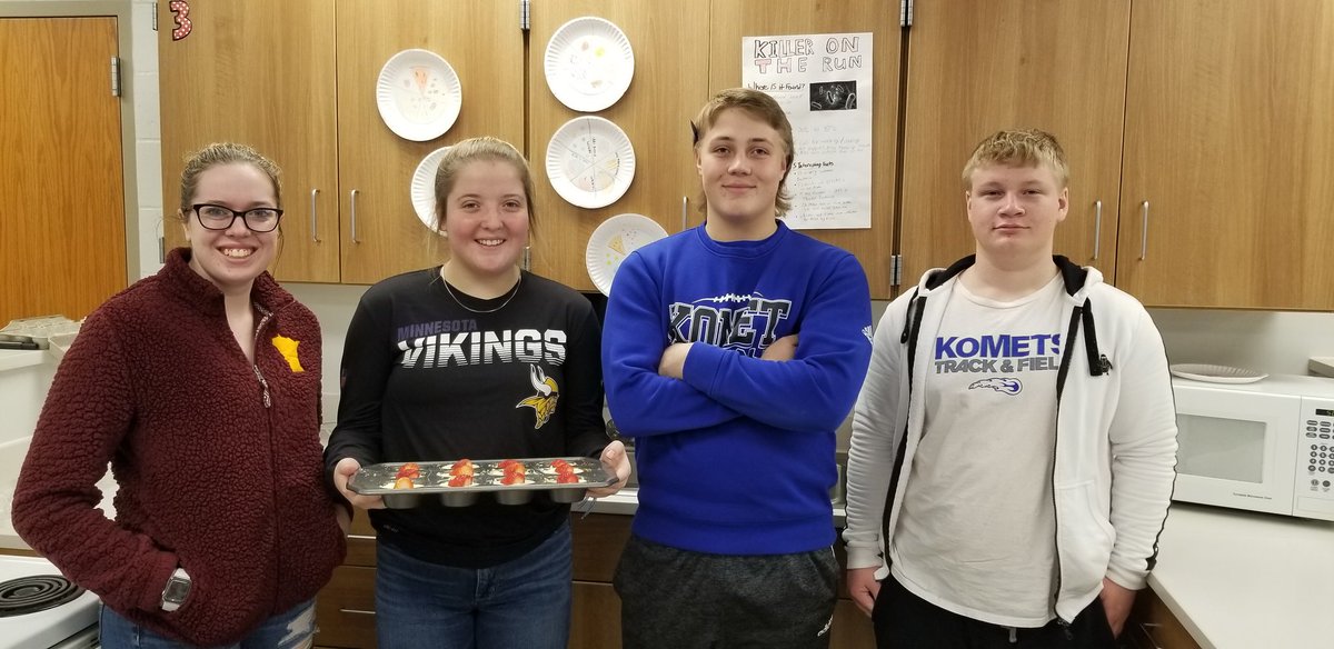 BoldtKMFCS's tweet photo. Kitchen 3 made individual New York style cheesecakes topped with fresh strawberries. No fighting over who got the bigger piece here! #kometexcellence #cheesecake #foodsII #fcs https://t.co/89ckV9vd5s