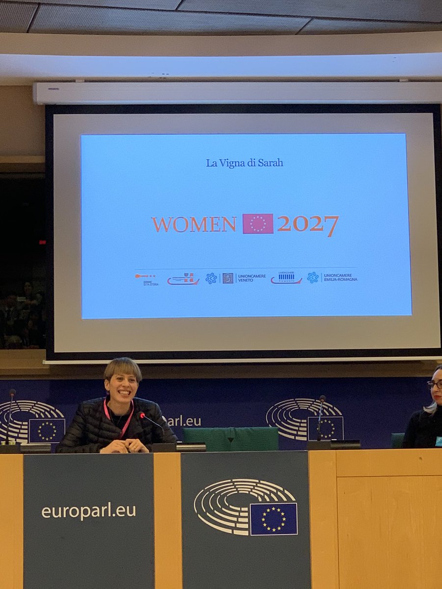 Bridge2MI's tweet photo. Il sorriso di Sarah Del Tos per il #runningpitch de La vigna di Sarah #ecosistenibilita #vendemmia #agricolturabiodinamica #turismoesperenziale #WOMEN2027 #21novembre2019 https://t.co/GTYKxixuqQ