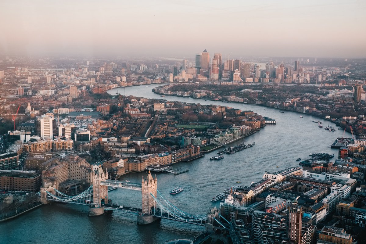 FlyTPA's tweet photo. HEY TRAVELERS! This is not a scheduled post. You can literally get to London and back for less than $350 in early 2020! (Be sure to check Wednesdays and Saturdays when booking.)

Book TODAY: https://t.co/Z8fywLhIas https://t.co/YYvlPijAZm