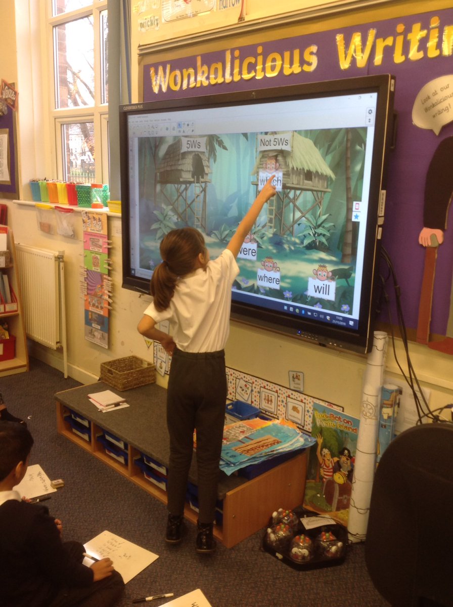PindersPrimary's tweet photo. Year 2 recapped on the 5Ws they used in their non-chronological introductions yesterday using @SMART_Tech 'Super sort' #PPEnglish #SMARTCW https://t.co/HXRMKaeWV2