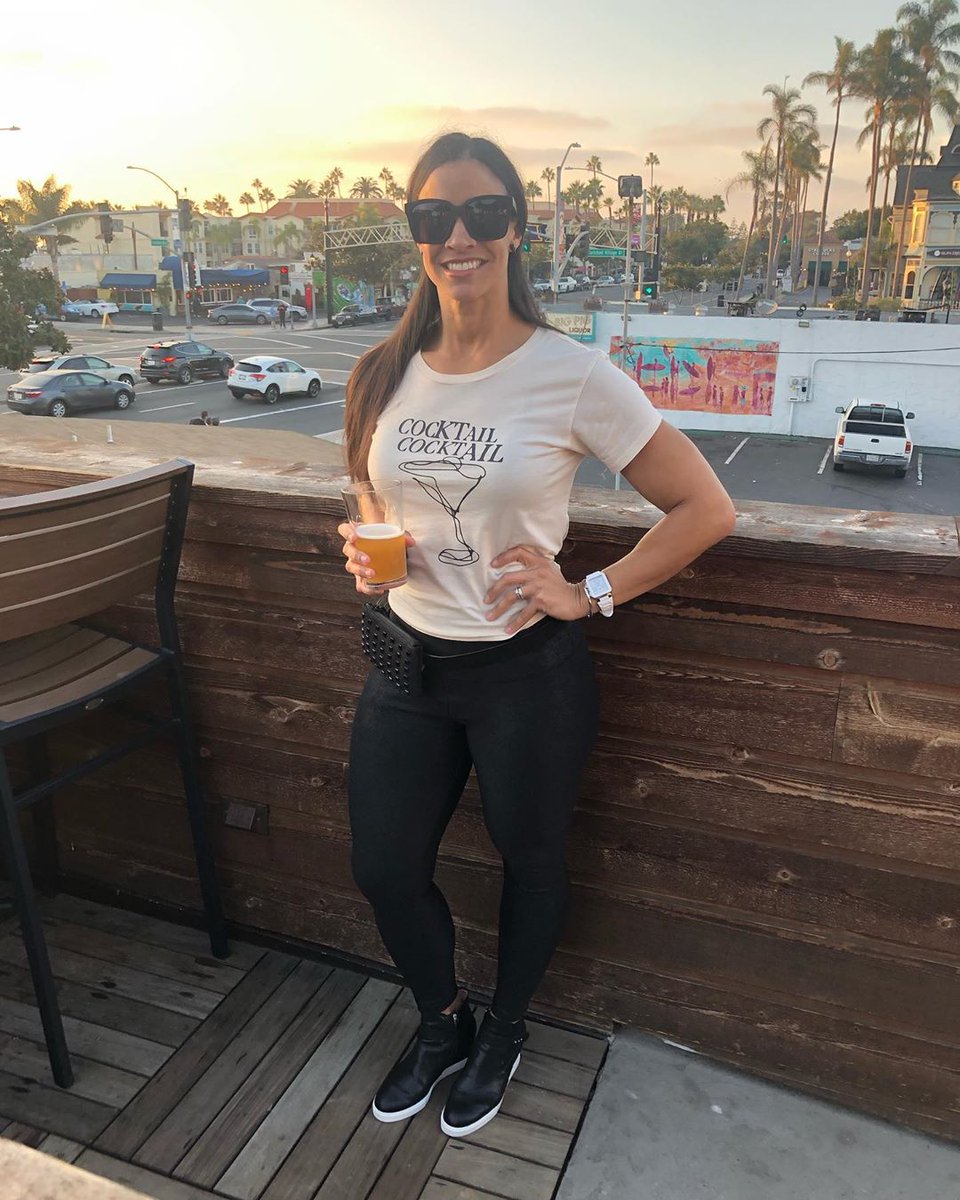 Park101_'s tweet photo. Sun's out Fun's out @Park101_ in #Carlsbad ☀️ 🍺 
-
Have you had one of our craft beers? Tell us your favorite below!
📸: by @nicole_simien https://t.co/3nMCg6mOOf