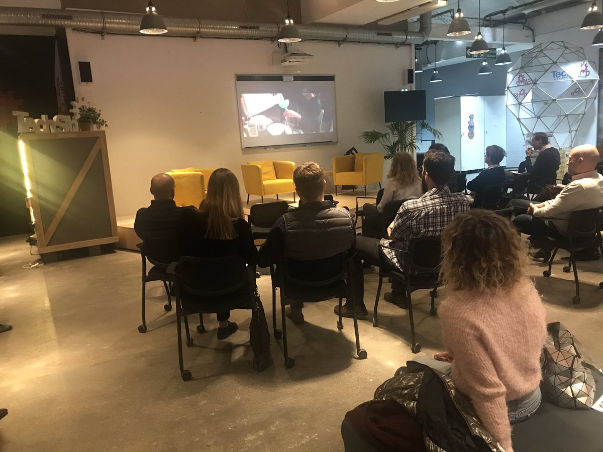 Afterwork DO IT TOGETHER : comment intégrer la démarche Zéro déchet dans votre entreprise? 
#zd #innovation #changemanagement #afterwork