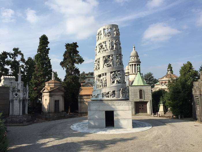 joshkoldo's tweet photo. Cementerio monumental, Milan

#misescapadas https://t.co/tNb46g9W3D