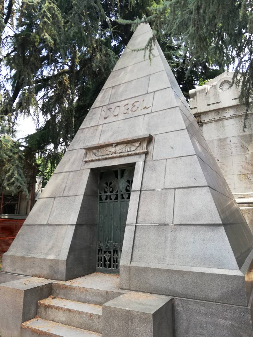 joshkoldo's tweet photo. Cementerio monumental, Milan

#misescapadas https://t.co/tNb46g9W3D