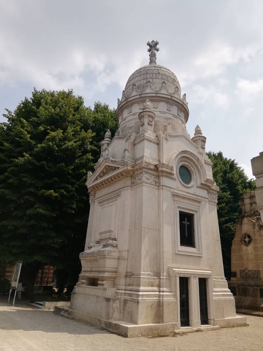 joshkoldo's tweet photo. Cementerio monumental, Milan

#misescapadas https://t.co/tNb46g9W3D