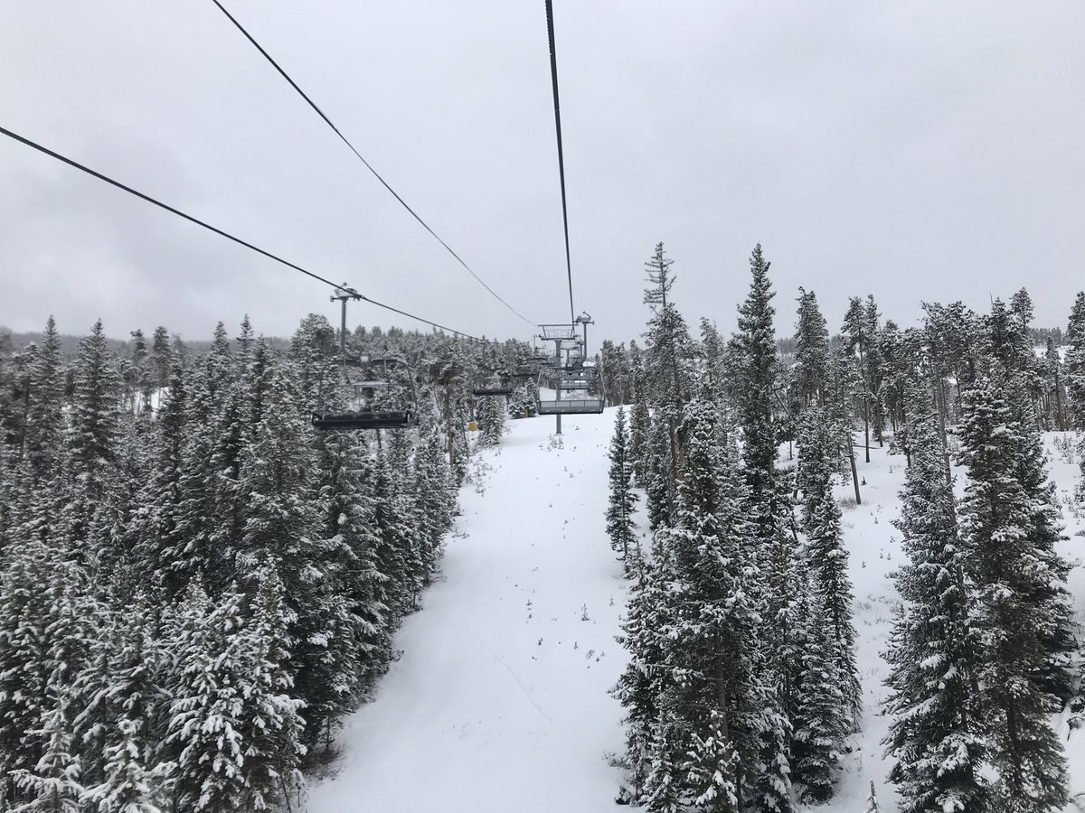 KeystoneMtn's tweet photo. Welcome back snow ⛄️ #KeystoneKickoff https://t.co/t0gVIELR58