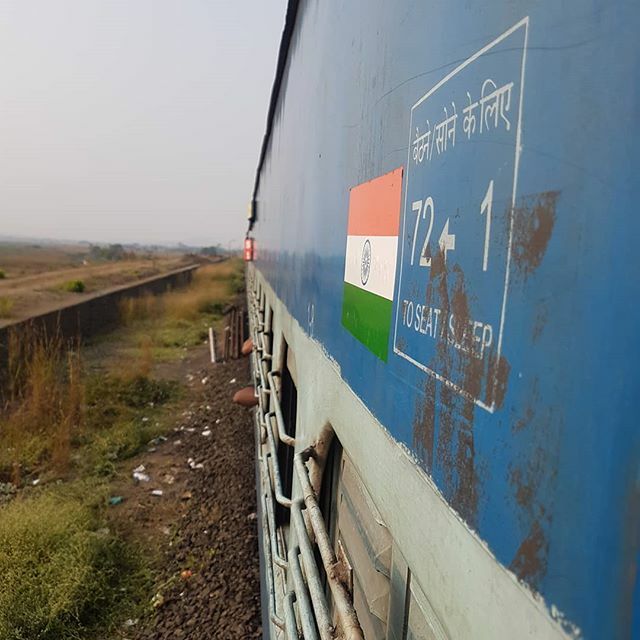 fiazio's tweet photo. Choo chooo 
#railway #india #kodaikanal #vattakanal #madurai https://t.co/Pn8ySVRRiq https://t.co/t2WwBPu4cK