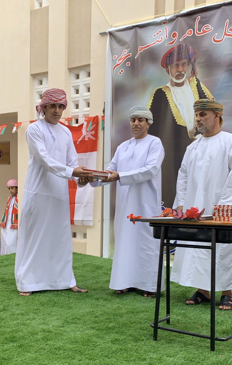 مدرسة رافع بن مالك (@rafaschool2012) on Twitter photo گرم الشيخ محمد بن مالگ العلوي الطلاب و الفرق المشاركة في احتفال المدرسة <a href="/rafaschool2012/">مدرسة رافع بن مالك</a> #العيد_الوطني_49_المجيد
1-فرقة الغيات الحربية
2-اسعد السديري
3-حميد البادي
4-فرقة فن الربابة
@Aldhahira_DGOFE
<a href="/YANQULNews/">أخبار ولاية ينقل</a>
<a href="/oyanqul/">علوم ولاية ينقل</a>
<a href="/falajsudairyeen/">فلج السديريين</a> گرم الشيخ محمد بن مالگ العلوي الطلاب و الفرق المشاركة في احتفال المدرسة <a href="/rafaschool2012/">مدرسة رافع بن مالك</a> #العيد_الوطني_49_المجيد
1-فرقة الغيات الحربية
2-اسعد السديري
3-حميد البادي
4-فرقة فن الربابة
@Aldhahira_DGOFE
<a href="/YANQULNews/">أخبار ولاية ينقل</a>
<a href="/oyanqul/">علوم ولاية ينقل</a>
<a href="/falajsudairyeen/">فلج السديريين</a>