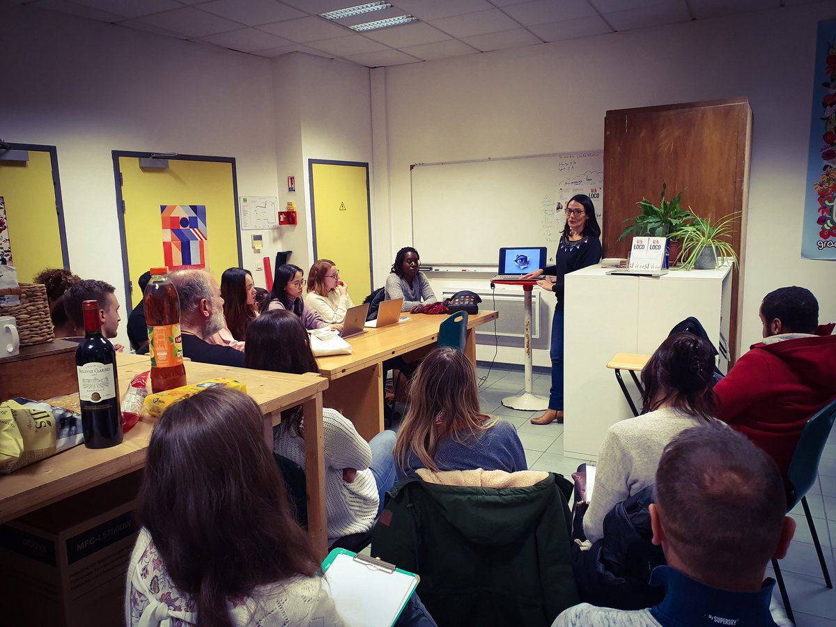 RashelMedia's tweet photo. Ce soir, c'est meetup #WordPress à @LaLoco33 à #Pessac avec Sylvie Deloge qui nous livre tous ses secrets pour une charte graphique efficace. Et ... il y a un colis avec des cadeaux surprises envoyés par l'hebergeur web @Kinsta_FR (qui nous offre aussi les 🍕 !! Merci !) 🤩❤🎁🙏 https://t.co/7Hgx8PG0CC