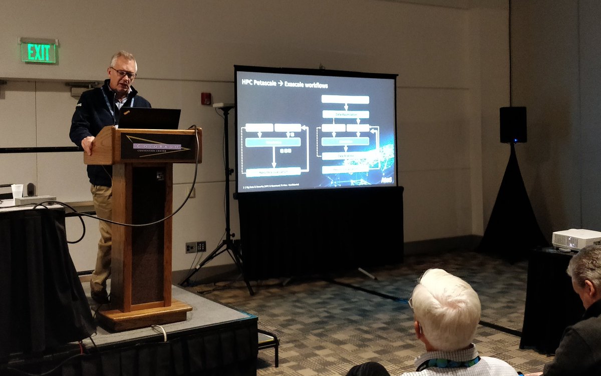 Live from #sc19 : JP Panziera <a href="/Atos/">Atos</a> #HPC CTO is sharing his insights into the transition to Exascale and beyond in the Exhibitor Forum
