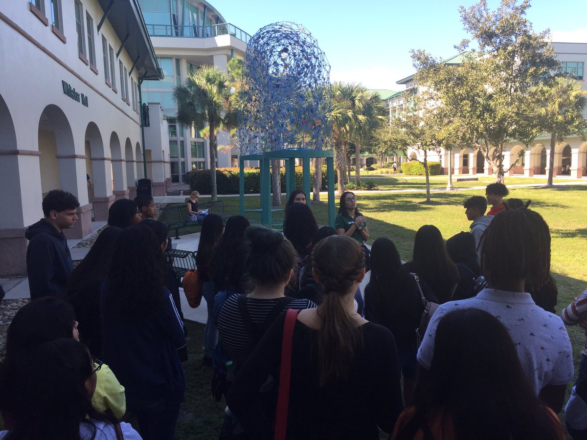 @fgcu always gives our @LennardHigh @HCPS_AVID students a great informational tour! #futureeagles #exploringoptions