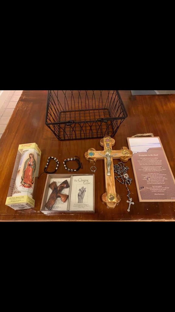 muep_txst's tweet photo. Mu Epsilon Theta Catholic Sorority is doing a Raffle Basket!!! Enter to win a Catholic Basket!💛 The tickets are $5 each and contact any Mu Epsilon Theta member or contact us through social media if you have any questions! 🌼 #txst #sanmarcos #sorority #muepsilontheta https://t.co/UQJWR5SLdS