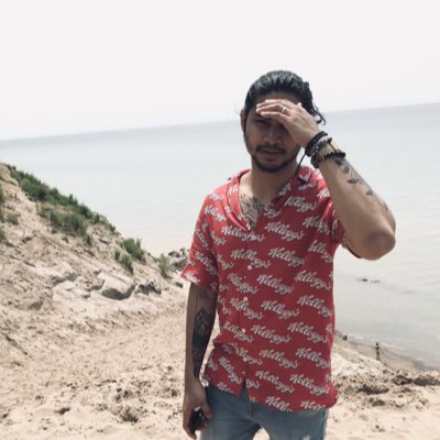 jamesbenoza's tweet photo. #NewProfilePic https://t.co/D7qTSJdHiK