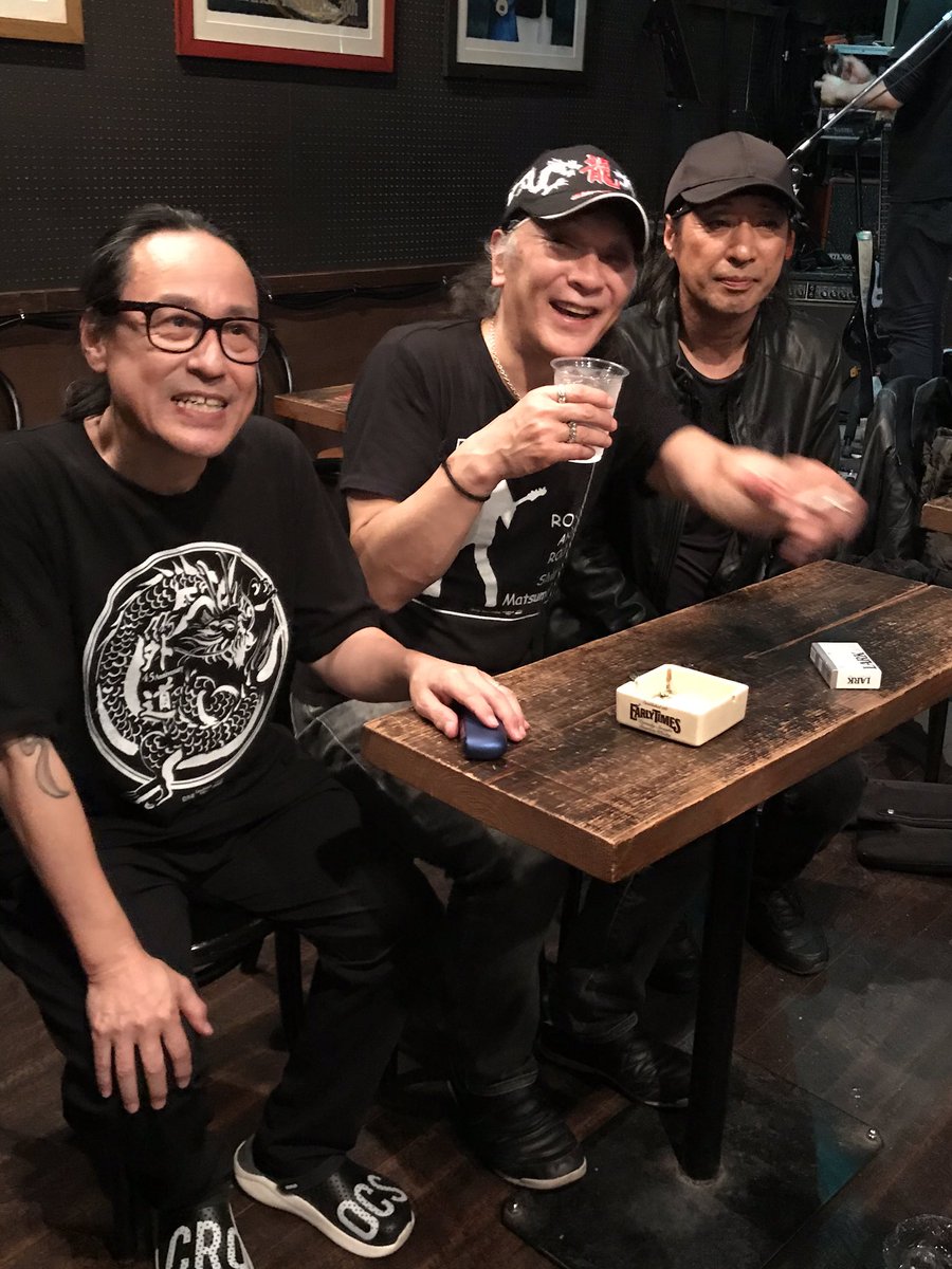 gedou_jyouhou's tweet image. 明日はソロライブ

そしてそしてぇ
🌟年末年始は🌟
　　外道参上

アコースティック外道 
忘年会ライブ♪♪
2019年12月27日（金）
Goodstock Tokyo

新春特別公演「外道詣」
2020年1月3日（金）

原宿 クロコダイル

#加納秀人
#そうる透
#松本慎二

集合♪♪