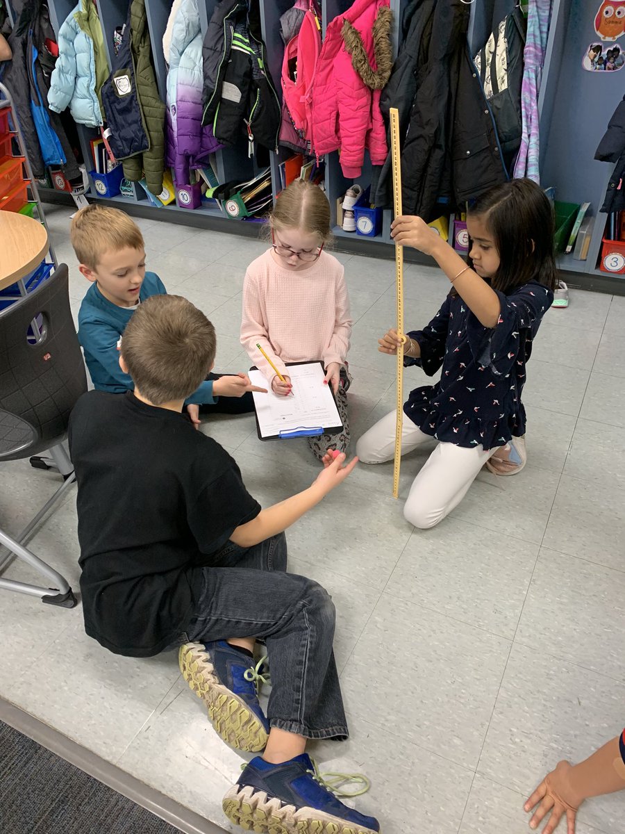 MrsDorfman's tweet image. Observing patterns of motion in science this week! Love the hands on learning happening! #inspire96 #tciscience #flexibleseating