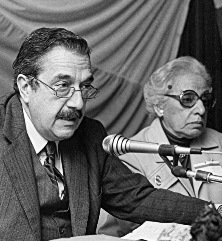 AlfonsinEpopeya's tweet photo. La diputada radical Florentina Gómez Miranda fue la primera en presentar en el Parlamento un proyecto de interrupción voluntaria del embarazo, tras el regreso de la democracia en 1983. https://t.co/qG8COCsBYf
