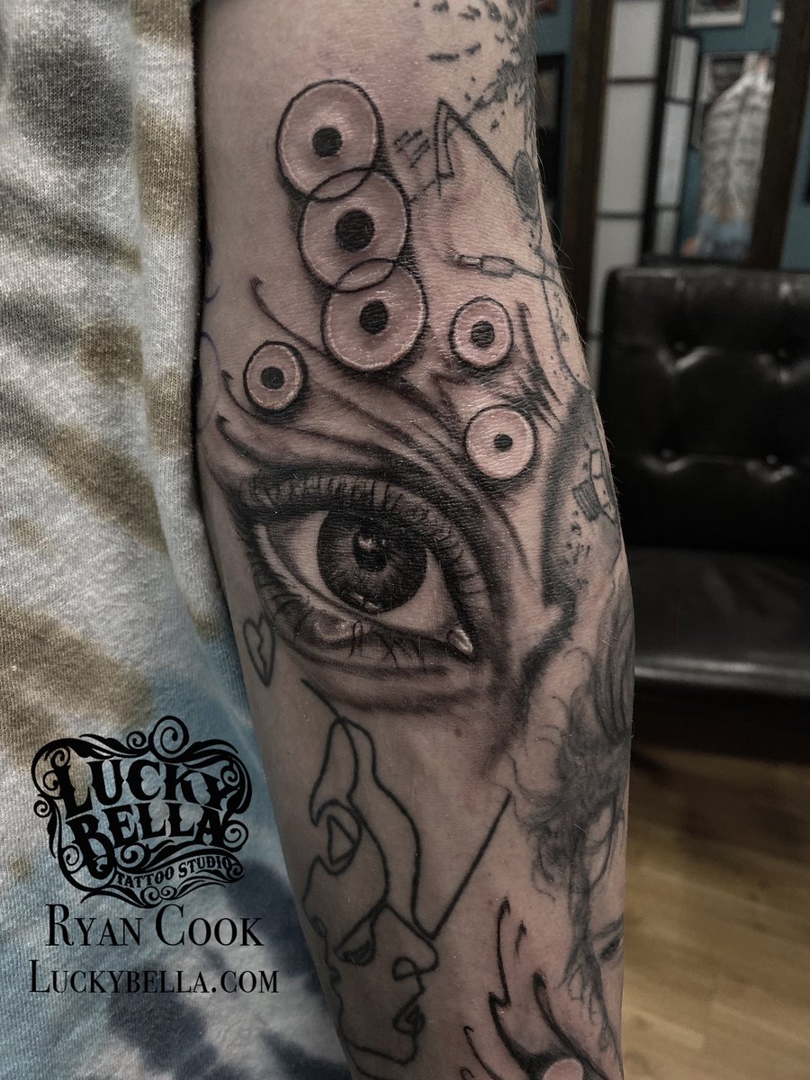 RyanCookTattoos's tweet image. An eye I added to an in progress sleeve 👁 DM me for an appointment, I’m booking for 2020! 
.
.
.
.
.
.
.
.
.
#tattoooftheday #eyetattoo #photorealism #photorealismtattoo #sleeveinprogress #arkansastattoos  #littlerock #arkansasartist #arkansasart #customtattoo #luckybellatattoos