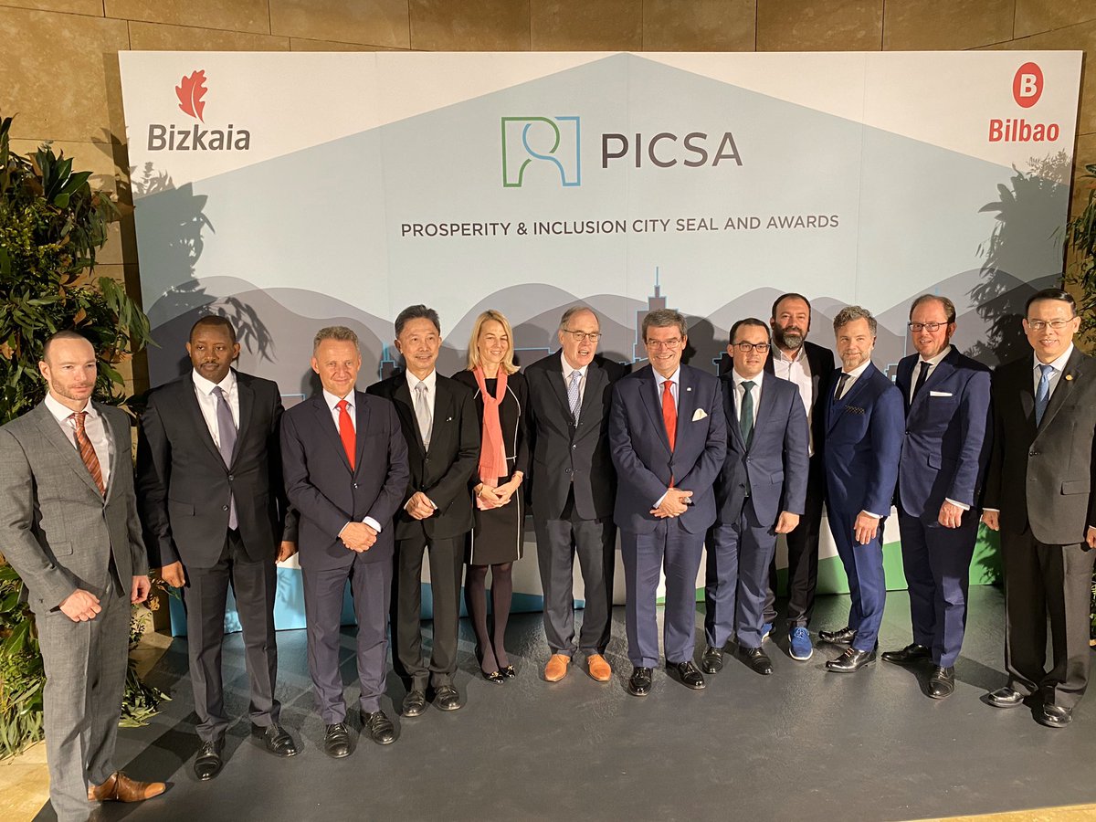 datadrivenlab's tweet photo. .@datadrivenlab is proud to have been a part be of the inaugural #PICSA2019 in Bilbao, where urban leaders came together to share experiences and best practices for ensuring prosperity and inclusion in cities #PICSAIndex #UESI https://t.co/EWqOVkrrDI