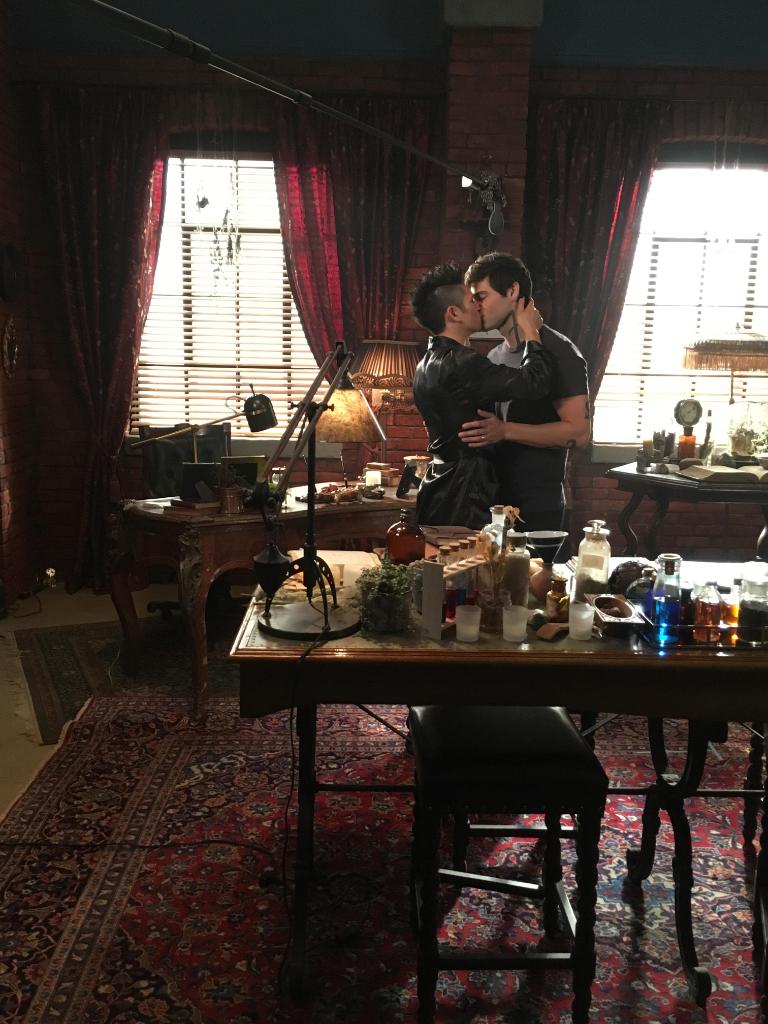 "I've never met anyone like you." 

#Malec behind the scenes of #Shadowhunters.