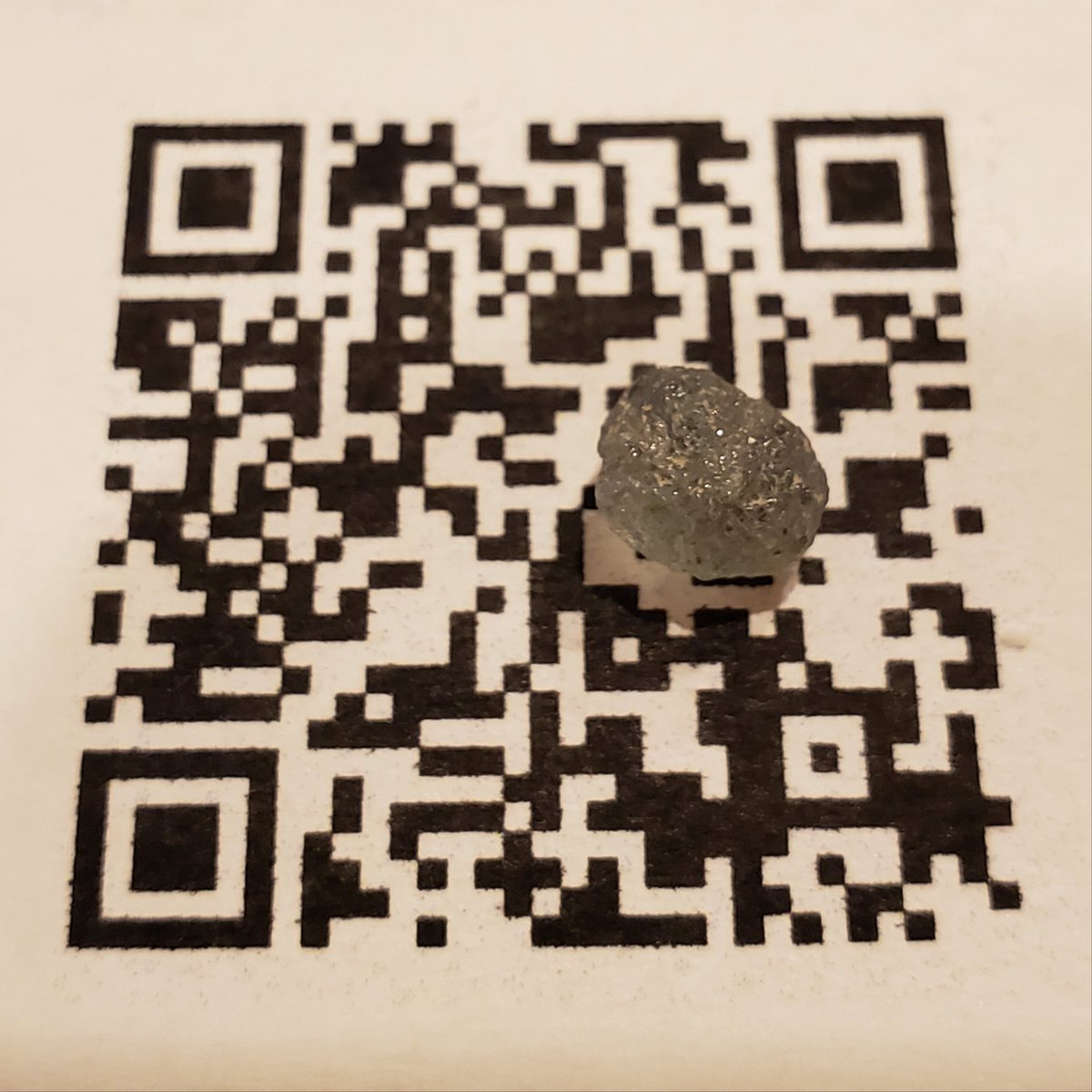 MHSP_Official's tweet photo. ⚡⚡We are holding a one week long event.⚡⚡
Now is your chance to enter!
This is a 1.5 carat raw sapphire, untreated from Montana.
To win:
💥Like
💥Comment and Mention 2 friends
💥Retweet https://t.co/vBPUTzF2u4