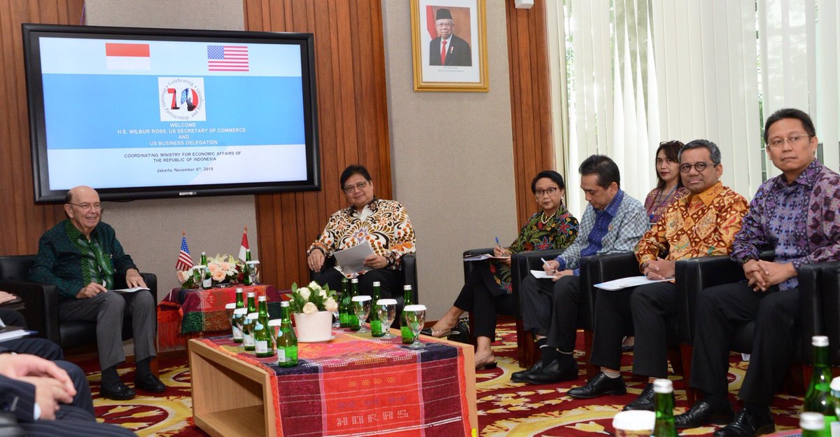 CommBox_id's tweet image. Jadi latar pertemuan Secretary of Trade US dan Menko Ekonomi #interactive #display #commbox